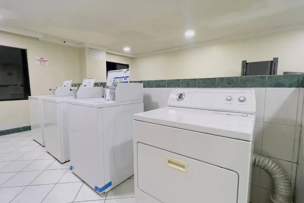 Penthouse With 2 Bedrooms, 2 Full Bathrooms, 2 Smart Tv, Gym, Communal Laundry Quito 0*,  Ecuador