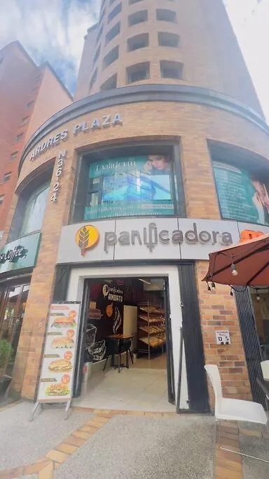 Penthouse With 2 Bedrooms, 2 Full Bathrooms, 2 Smart Tv, Gym, Communal Laundry Quito