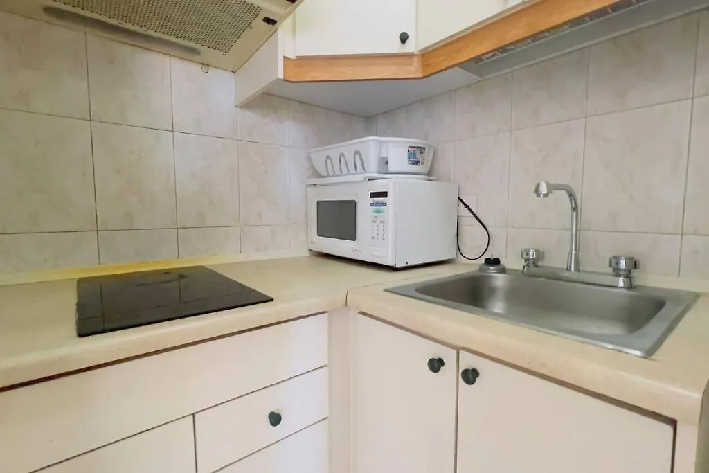 קיטו Penthouse With 2 Bedrooms, 2 Full Bathrooms, 2 Smart Tv, Gym, Communal Laundry 0*,  אקוודור